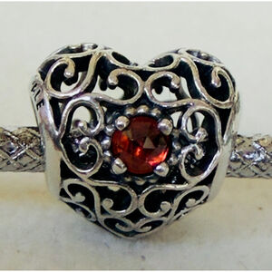 Pandora Sterling Silver 925 Garnet January Birthstone Heart Charm 1.7g791784GR